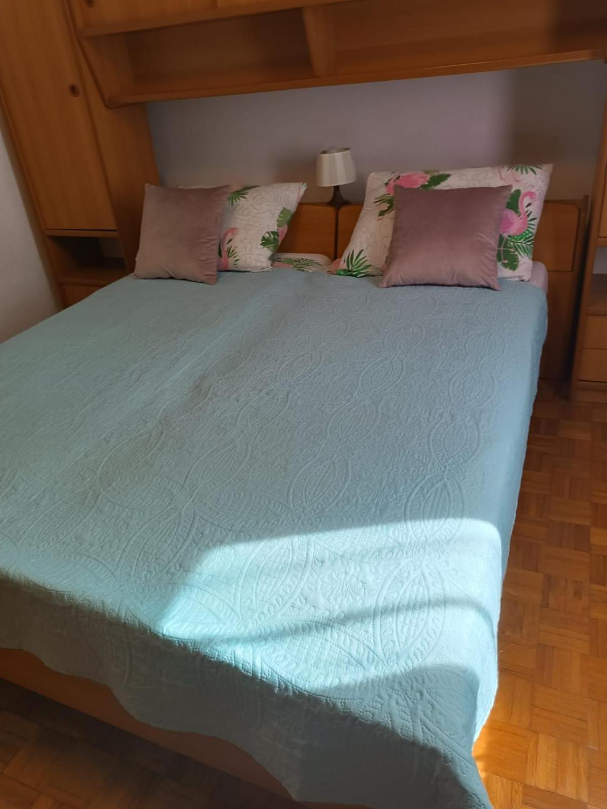 Apartmani Nikola ビオグラード・ナ・モル エクステリア 写真