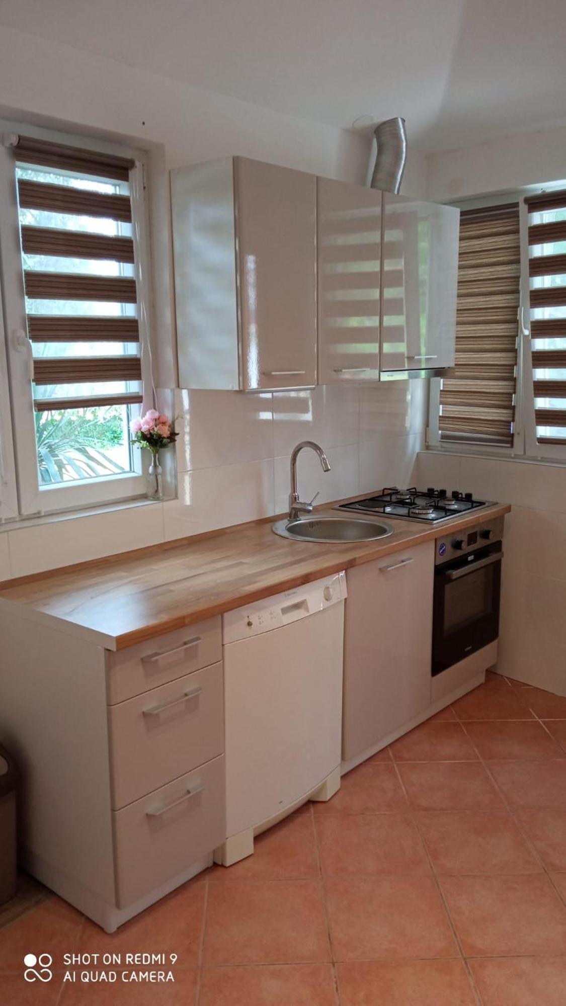 Apartmani Nikola ビオグラード・ナ・モル エクステリア 写真