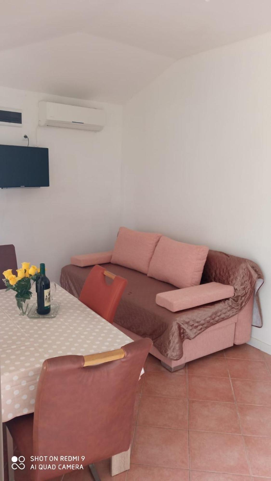 Apartmani Nikola ビオグラード・ナ・モル エクステリア 写真