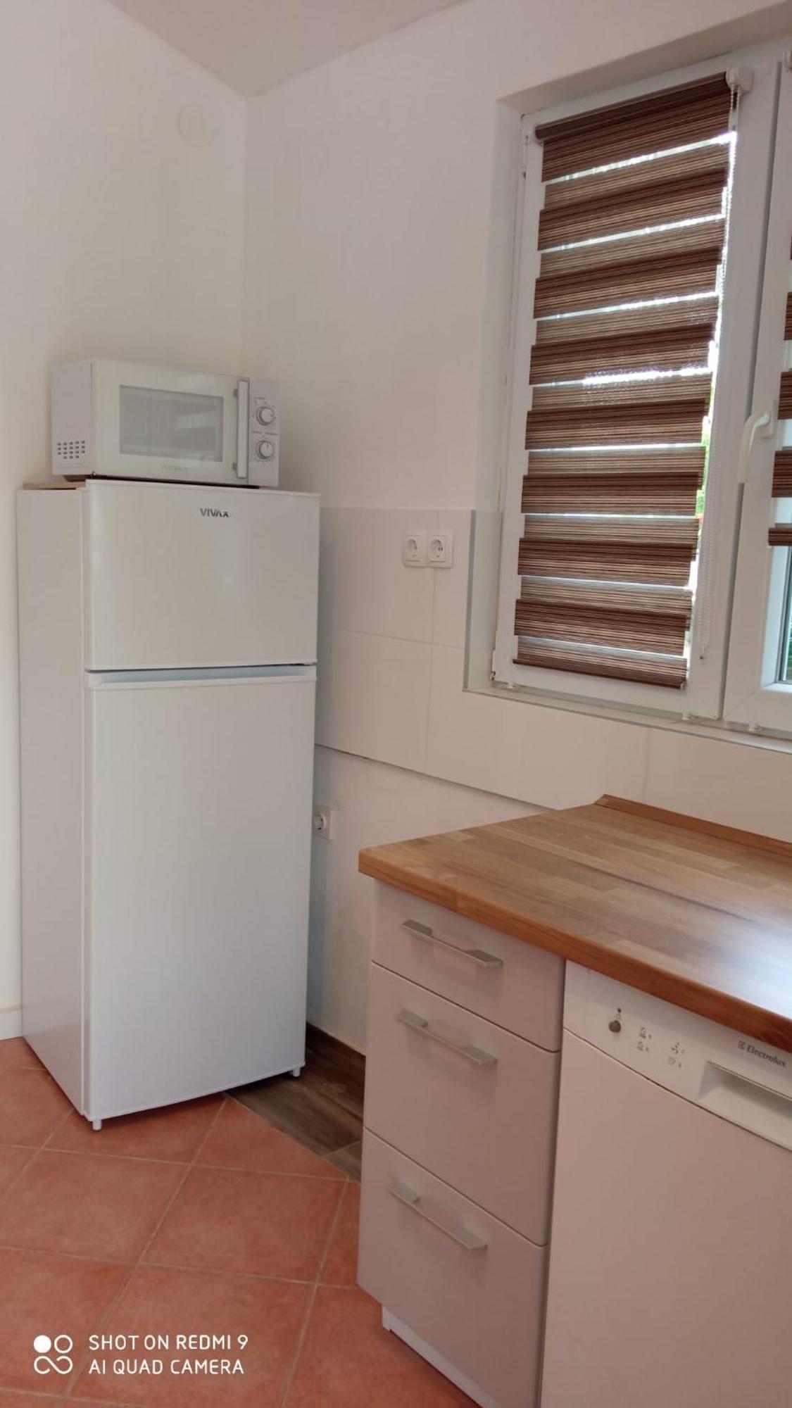 Apartmani Nikola ビオグラード・ナ・モル エクステリア 写真