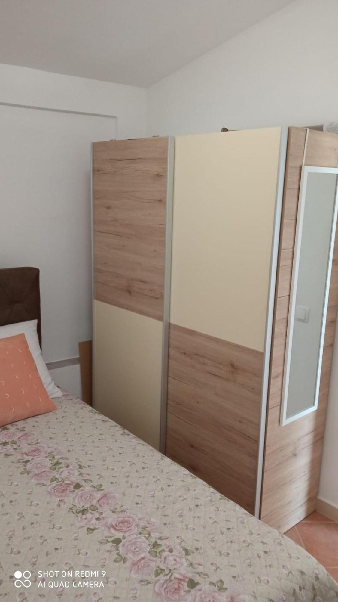 Apartmani Nikola ビオグラード・ナ・モル エクステリア 写真